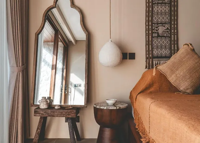 Nuni A Refined, Earthy Retreat In